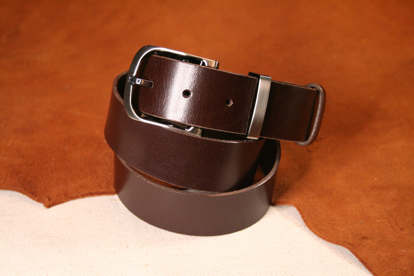 Ceinture en cuir pleine fleur noir – Un cuir de qualité, souple et résistant